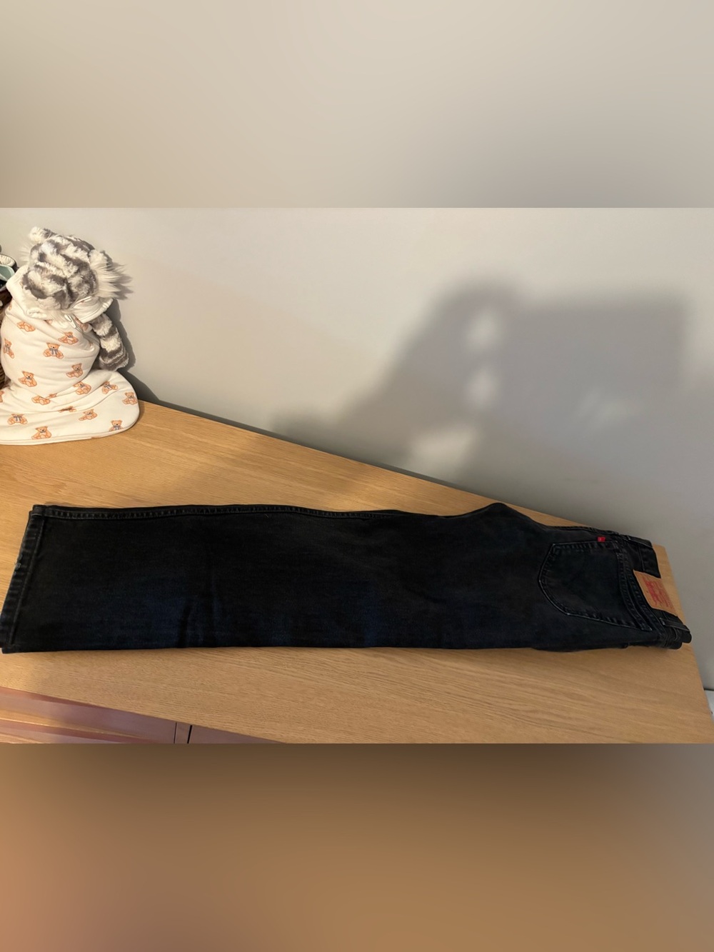 Levi’s black jeans